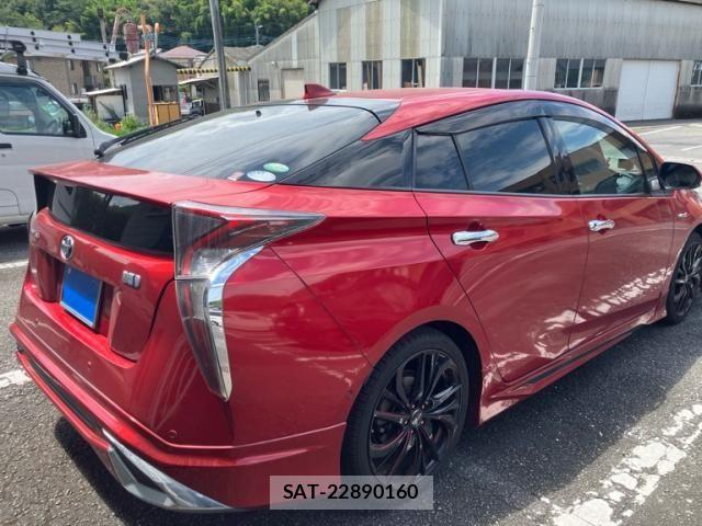Toyota PRIUS 2018-03 8337455-4