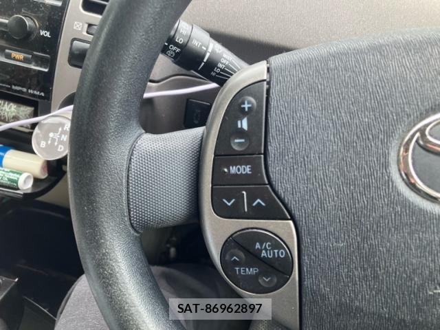 Toyota PRIUS 2006-05 8326450-18