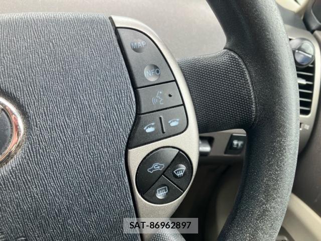 Toyota PRIUS 2006-05 8326450-19