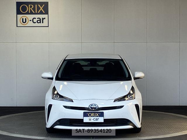 Toyota PRIUS 2021-05 8337429-3