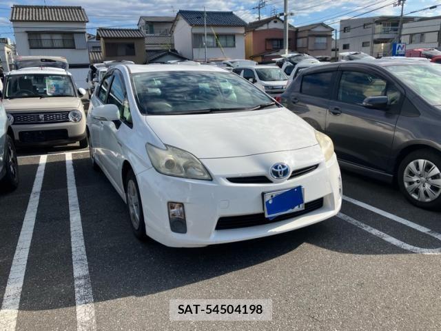 Toyota PRIUS 2010-12 8337485-1