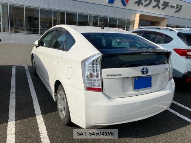 Toyota PRIUS 2010-12 8337485-3