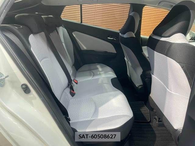 Toyota PRIUS 2017-09 8337433-11