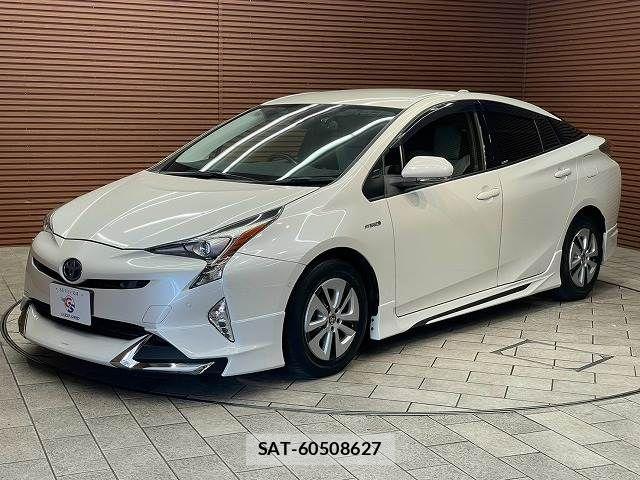 Toyota PRIUS 2017-09 8337433-13