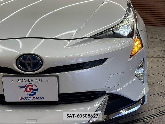 Toyota PRIUS 2017-09 8337433-17
