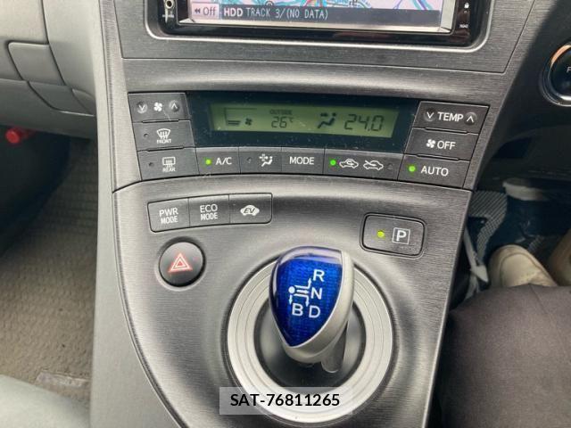 Toyota PRIUS 2009-11 8337481-22