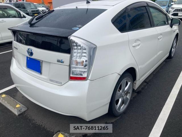 Toyota PRIUS 2009-11 8337481-5