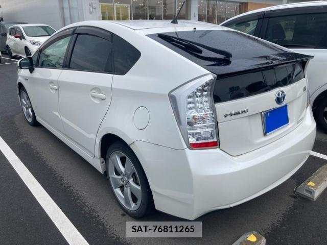Toyota PRIUS 2009-11 8337481-6