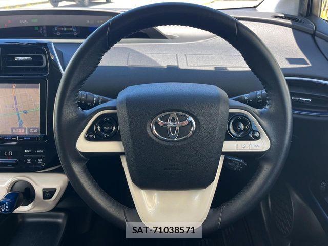 Toyota PRIUS 2016-12 8337437-10