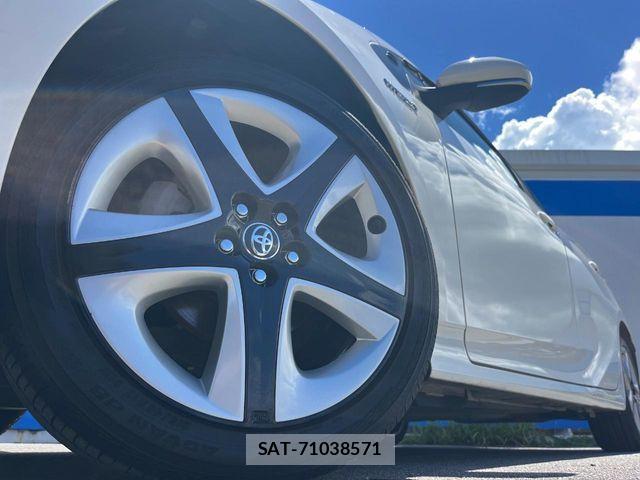 Toyota PRIUS 2016-12 8337437-13