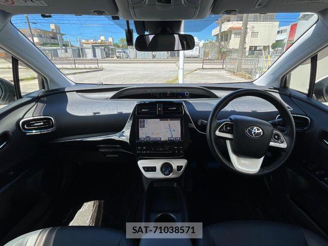 Toyota PRIUS 2016-12 8337437-1