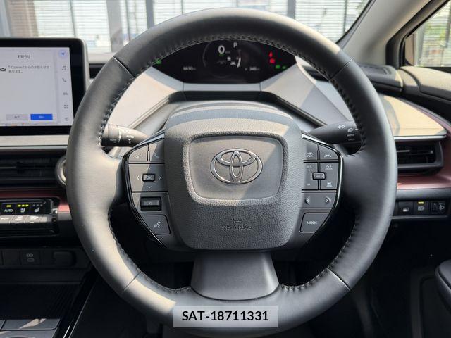 Toyota PRIUS 2023-11 8337411-12