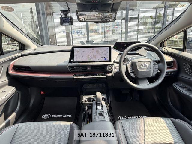 Toyota PRIUS 2023-11 8337411-16