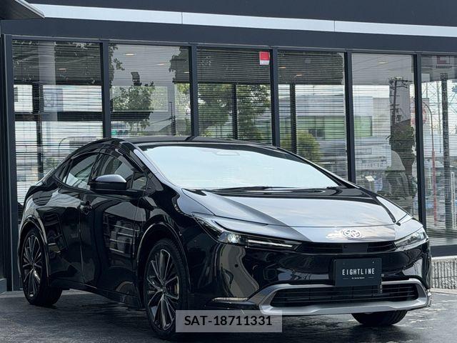 Toyota PRIUS 2023-11 8337411-2
