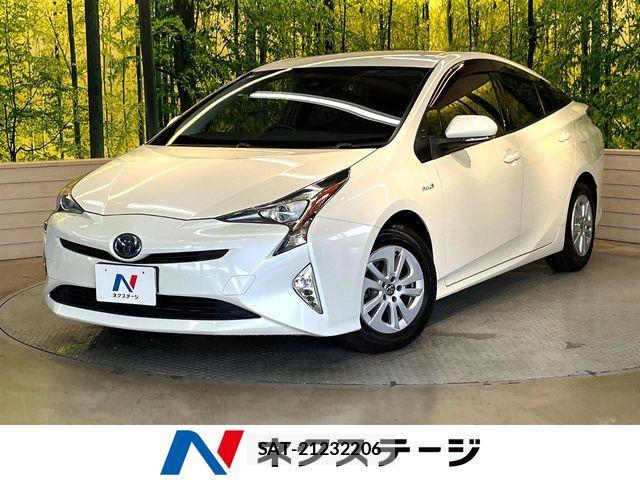 Toyota PRIUS 2017-06 8337441-0