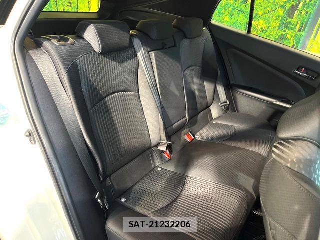 Toyota PRIUS 2017-06 8337441-9