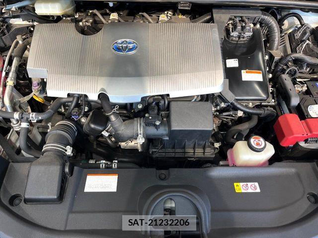 Toyota PRIUS 2017-06 8337441-17