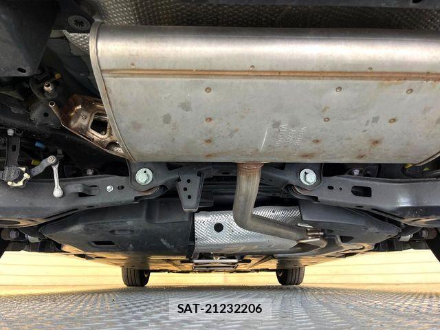 Toyota PRIUS 2017-06 8337441-18