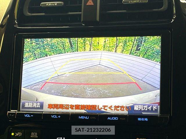 Toyota PRIUS 2017-06 8337441-4