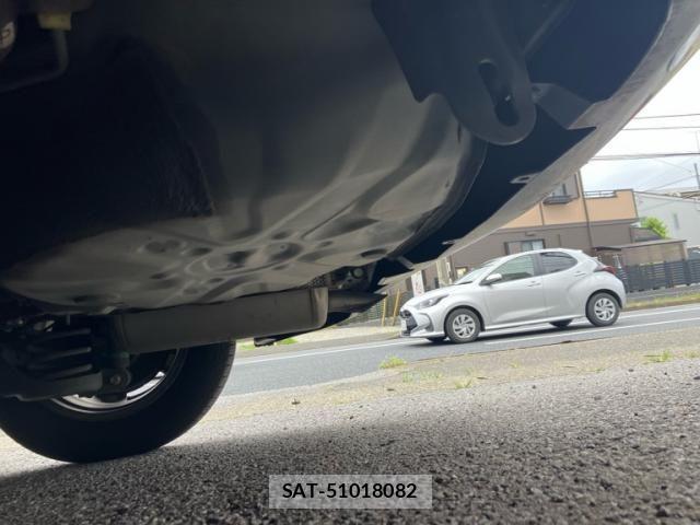 Toyota PRIUS 2012-07 8337472-21