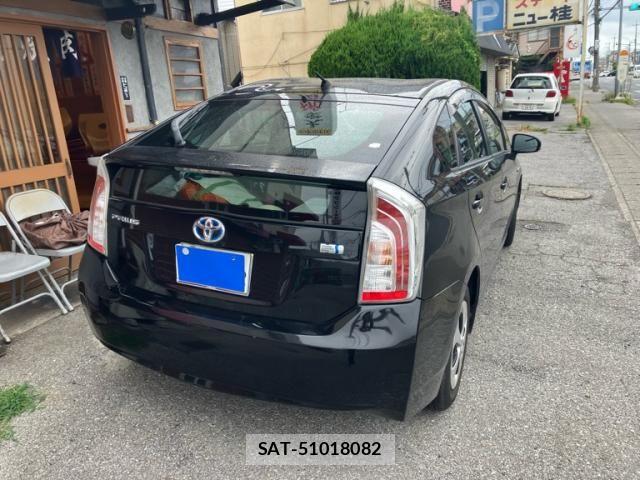 Toyota PRIUS 2012-07 8337472-5
