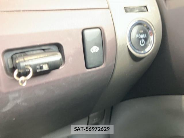 Toyota PRIUS 2004-06 8337473-18