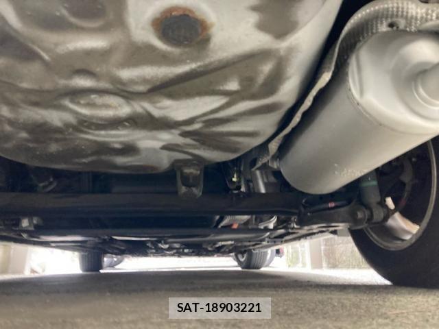 Toyota PRIUS 2011-11 8337469-10
