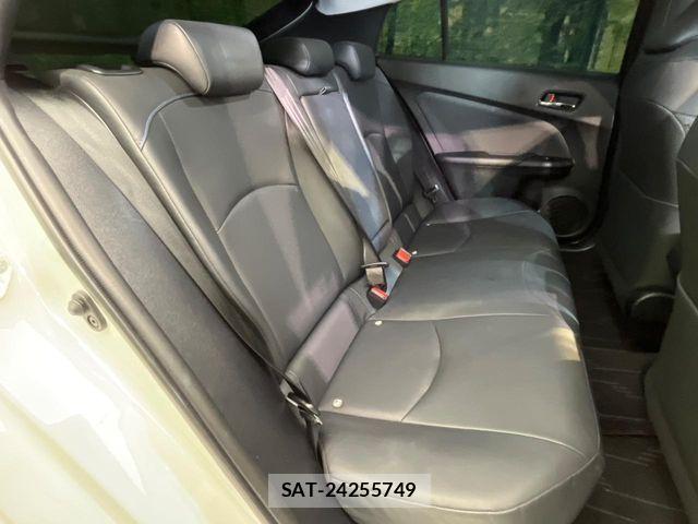 Toyota PRIUS 2016-01 8337432-9