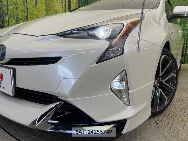 Toyota PRIUS 2016-01 8337432-11