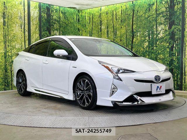 Toyota PRIUS 2016-01 8337432-15