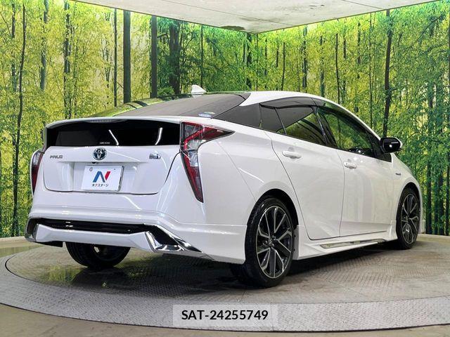 Toyota PRIUS 2016-01 8337432-16
