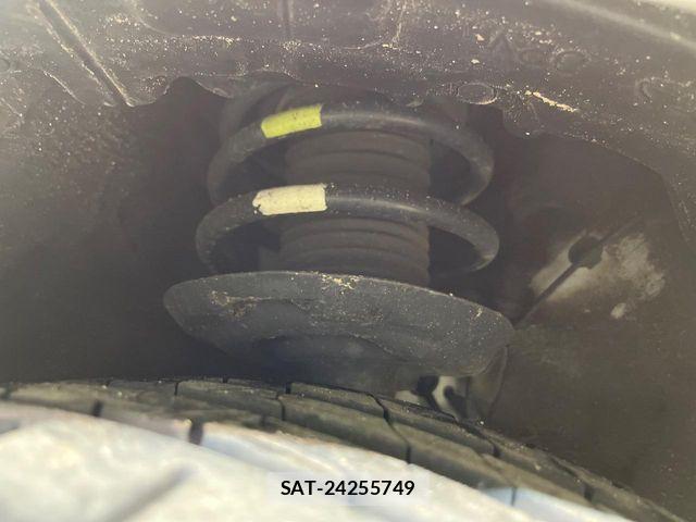 Toyota PRIUS 2016-01 8337432-19