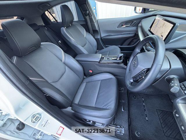 Toyota PRIUS 2023-11 8337413-16