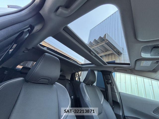Toyota PRIUS 2023-11 8337413-2