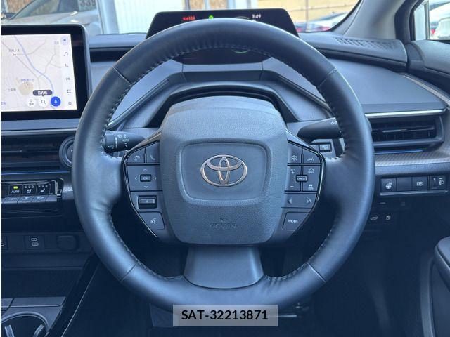 Toyota PRIUS 2023-11 8337413-3