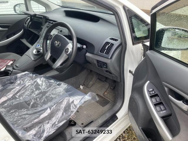 Toyota PRIUS 2010-02 8337474-15