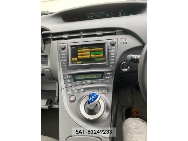 Toyota PRIUS 2010-02 8337474-21