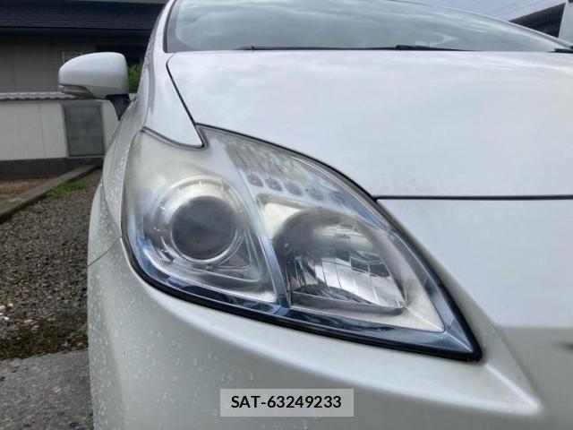 Toyota PRIUS 2010-02 8337474-2