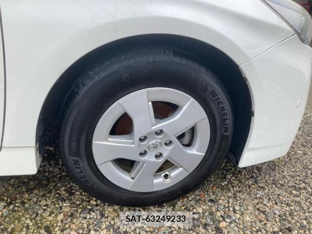 Toyota PRIUS 2010-02 8337474-5