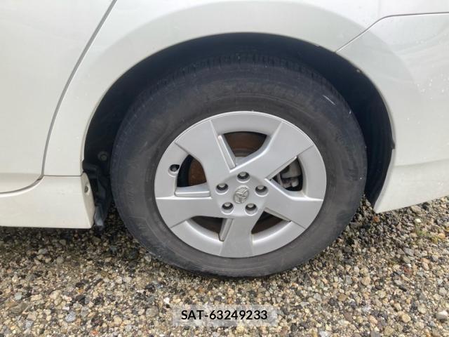 Toyota PRIUS 2010-02 8337474-7