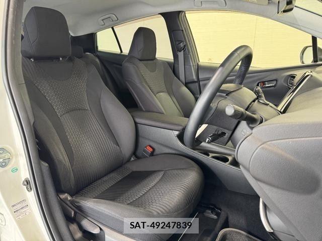 Toyota PRIUS 2017-03 8337444-7