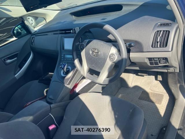 Toyota PRIUS 2010-09 8334928-14