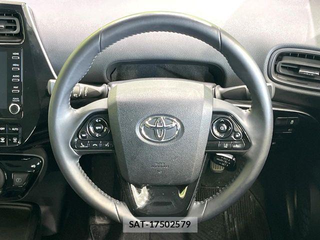 Toyota PRIUS 2021-07 8337431-10