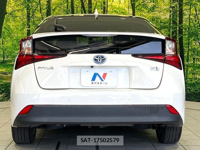 Toyota PRIUS 2021-07 8337431-14