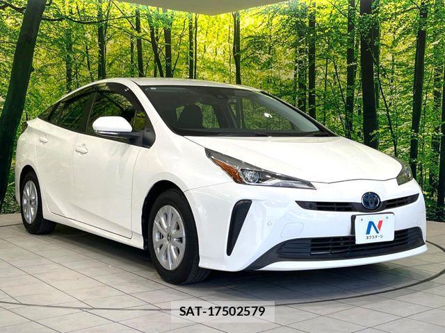 Toyota PRIUS 2021-07 8337431-15