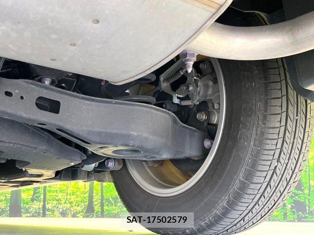Toyota PRIUS 2021-07 8337431-19