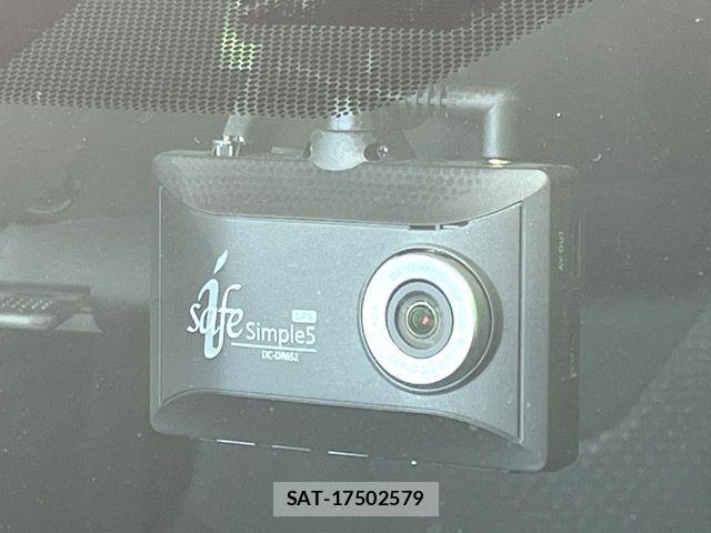 Toyota PRIUS 2021-07 8337431-5