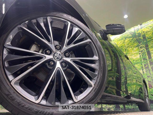 Toyota PRIUS 2023-12 8337415-12