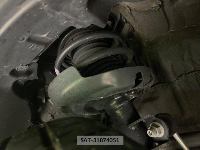 Toyota PRIUS 2023-12 8337415-19