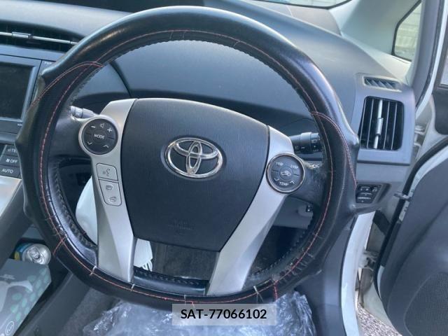 Toyota PRIUS 2010-04 8337488-10